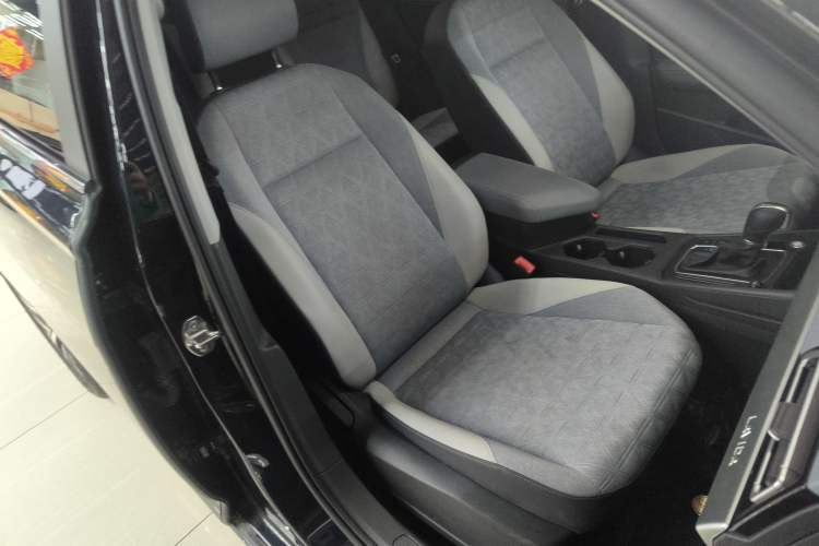 Used Volkswagen Lavida 2024 300TSI DSG Full-Comfort Edition
