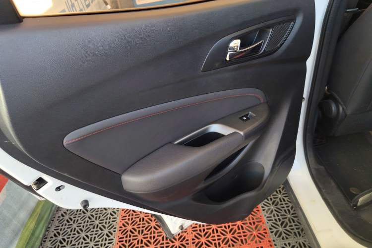 Used Changan CS15 2016 1.5L Manual Fashion Edition
