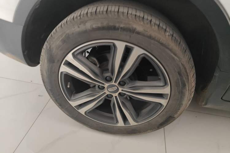 Used Geely Auto Emgrand X7 Sport 2022 1.8TD DCT Zhiya Trim