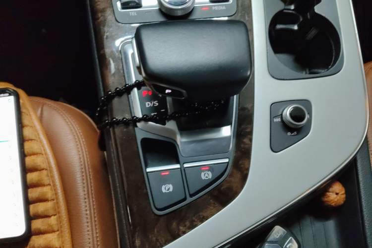 Used Audi Q7 2018 45 TFSI Technology Edition
