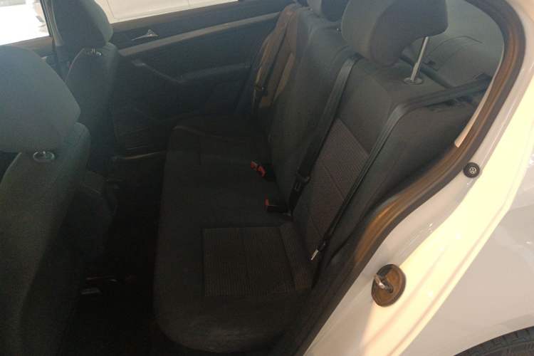 Used Volkswagen Lavida 2018 Classic 1.5L Automatic Fashion Edition China VI Standard
