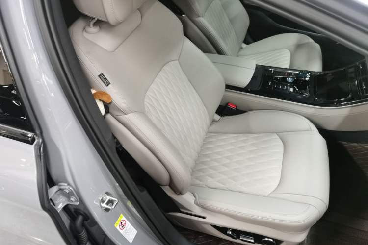 Used BYD Han 2025 EV Intelligent Driving Version 506KM Prestige Model
