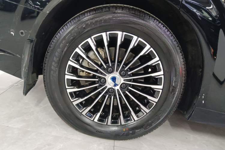 Used Denza D9 2022 DM-i 970 Four-Wheel Drive Flagship Model