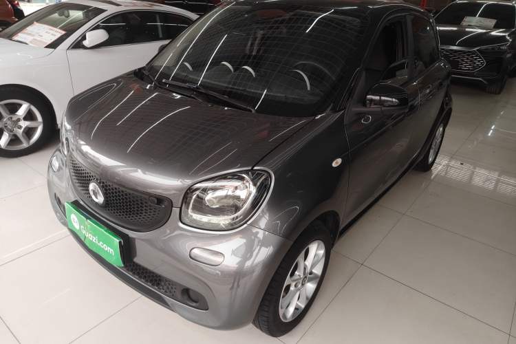 Used smart forfour 2016 1.0L 52 kW Dynamic Edition