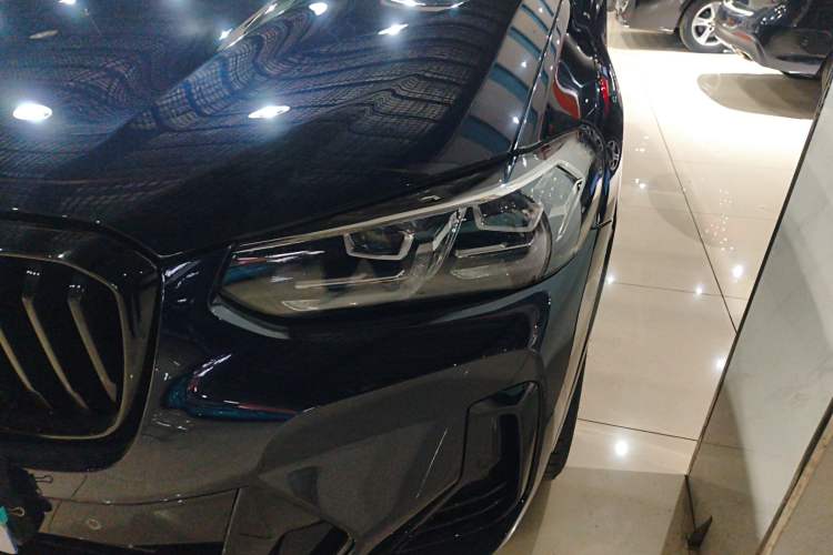 TDK.VehicleDetails.img