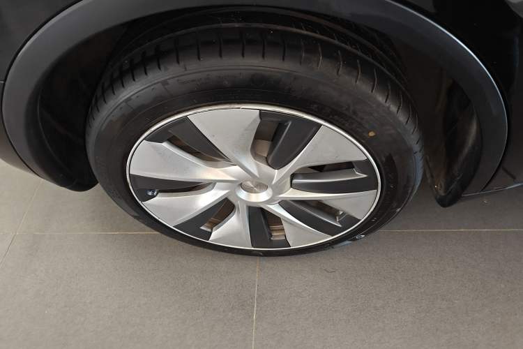 Used Tesla Model Y 2022 Rear-Wheel-Drive Version
