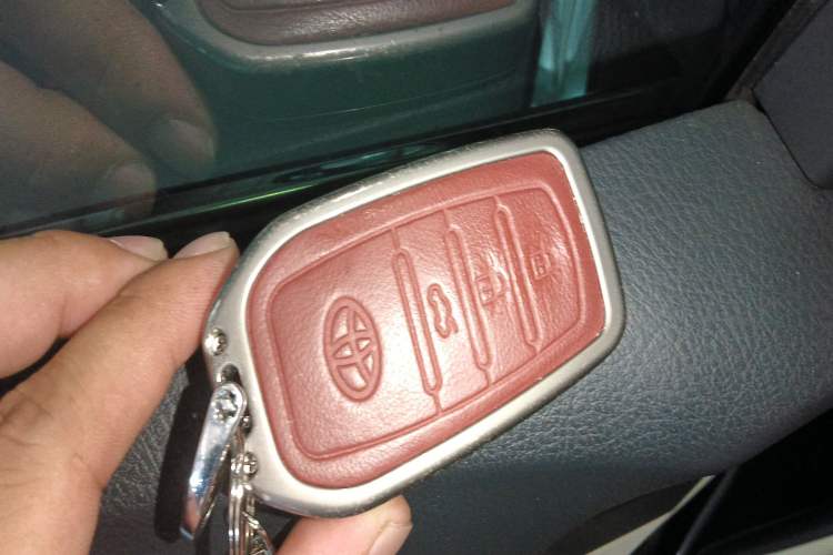 Used Toyota Camry 2015 Dual-Engine 2.5 HG Luxury Navigation Edition
