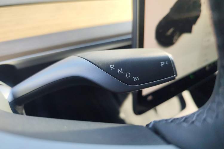 Used Tesla Model Y 2021 Standard Range Rear-Wheel Drive Version
