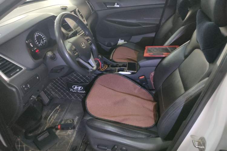 Used Hyundai Tucson 2018 1.6T Dual-Clutch Two-Wheel Drive 15th Anniversary Special Edition