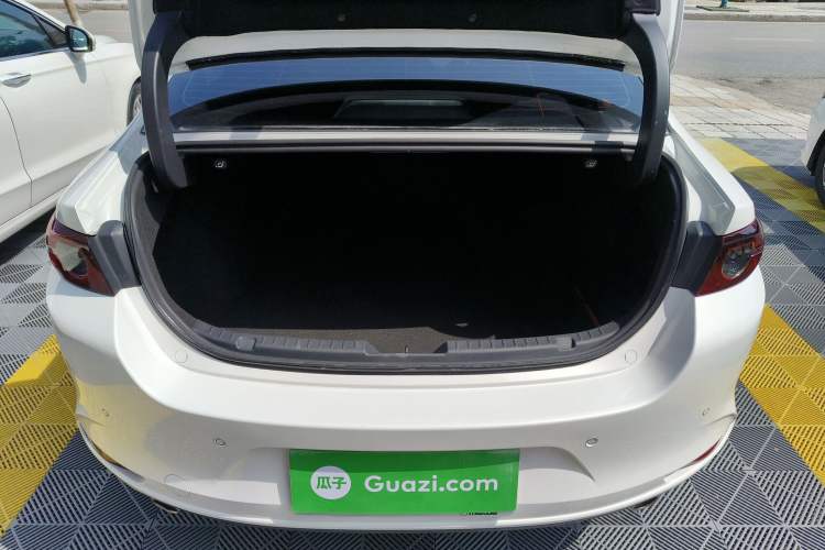 Used Mazda Mazda 3 Axela 2023 2.0L Automatic ZhiXuan Edition
