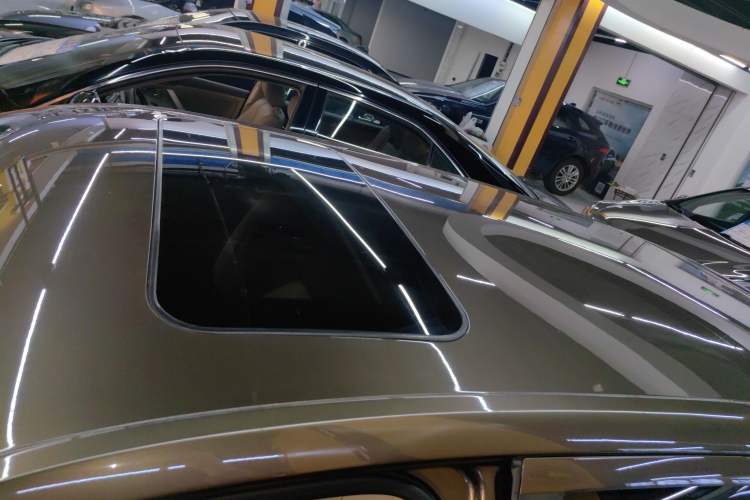 Used Volkswagen Gran Lavida 2013 1.4 TSI Automatic Comfort Model
