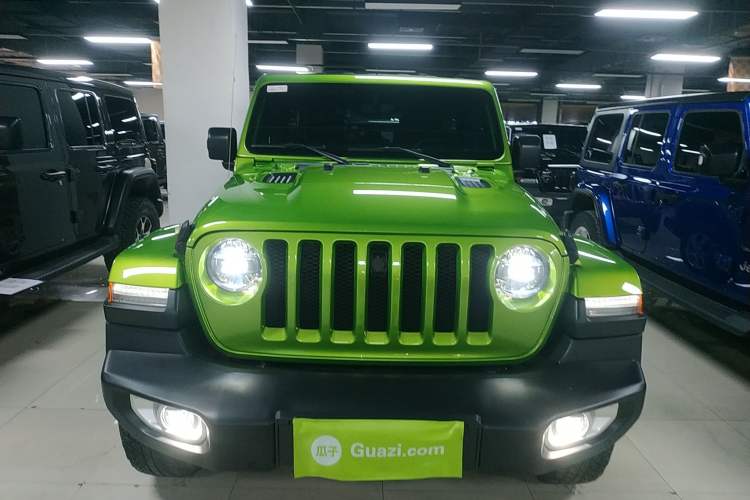 Used  Wrangler 2019 2.0T Sahara Four-Door Version China VI Emission Standard
