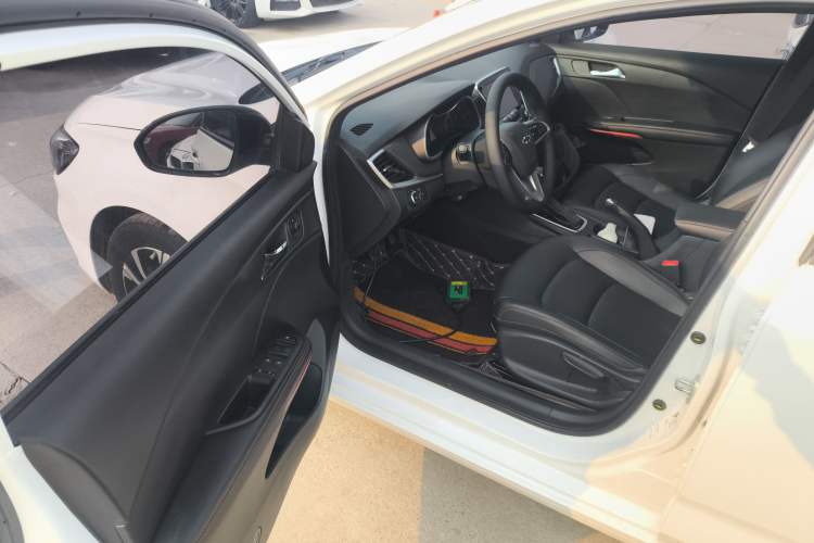 Used Chevrolet Monza 2019 RS 330T Automatic Comfort Edition China VI Standard