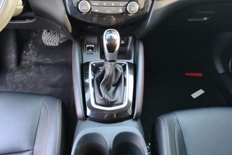 Used Nissan Qashqai 2022 2.0L CVT XV Smart Enjoyment Version
