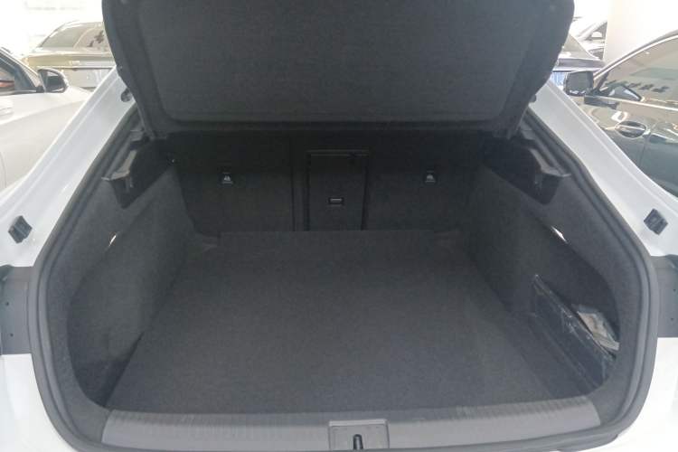 Used Volkswagen FAW-Volkswagen CC 2023 380TSI Striking Edition
