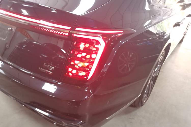 Used Hongqi H9 2024 2.0T Qichang Private Enjoyment Luxury Edition
