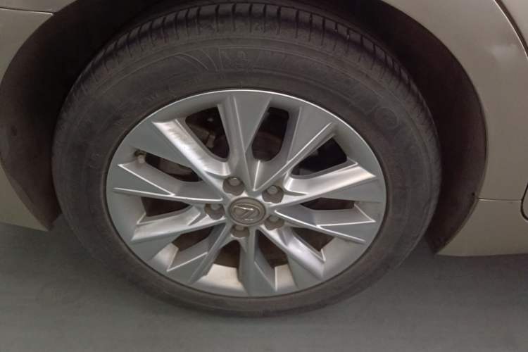 Used Lexus ES 2013 300h Elite Edition