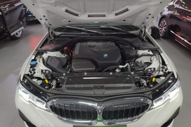 Used BMW 3 Series 2021 Second Facelift 320Li M Sport Package
