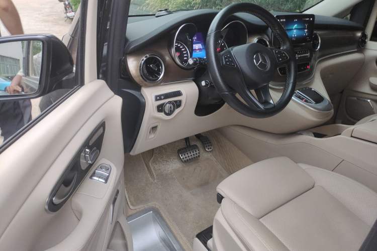 Used Mercedes-Benz V-Class 2022 V 260 L Long-wheelbase Luxury Edition
