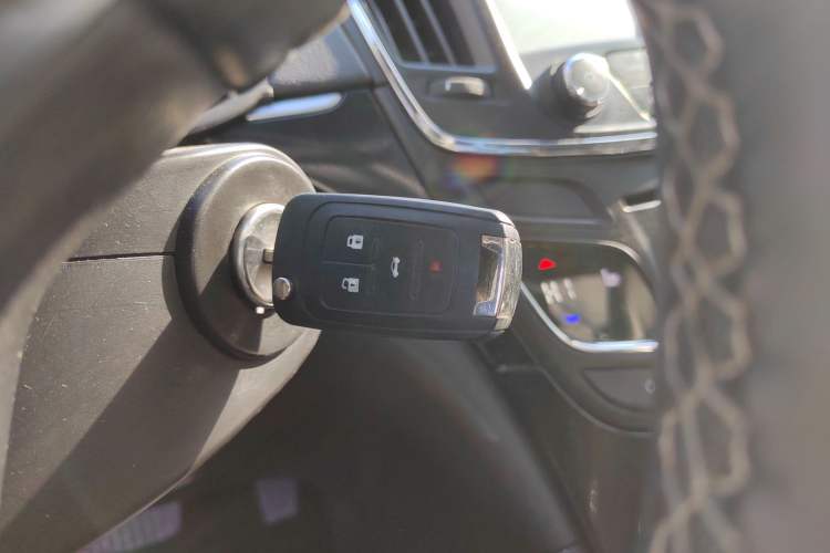 Used Buick Regal 2014 1.6T Fashionable Tech Edition
