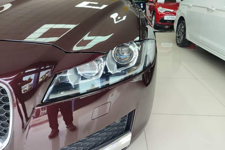 Used Jaguar XFL 2019 XFL 2.0T 200PS Two-Wheel-Drive Luxury Edition
