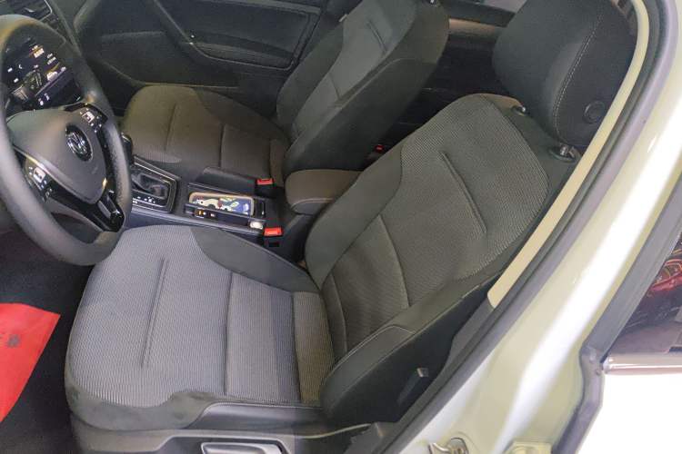 Used Volkswagen Golf 2019 280TSI DSG Comfort Version China VI Standard
