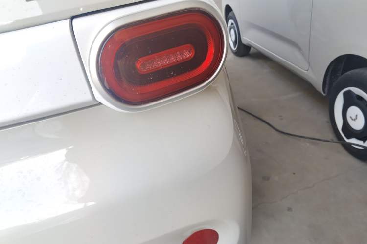 TDK.VehicleDetails.img