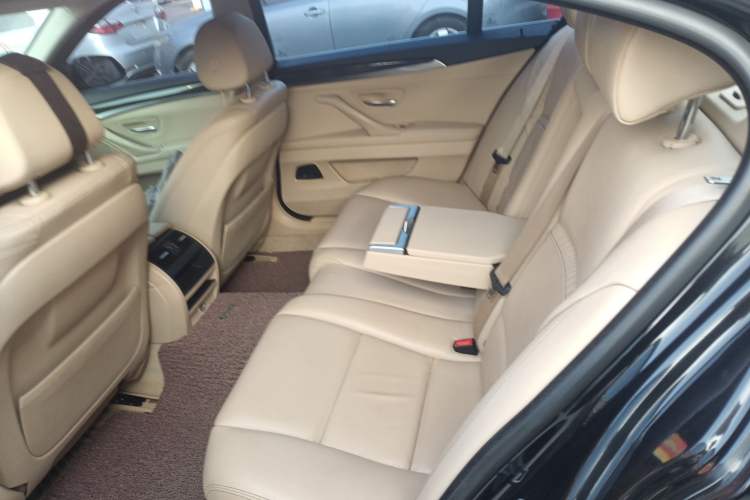 Used BMW 5 Series 2014 525Li Luxury Design Package
