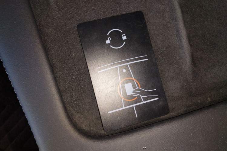 Used Tesla Model Y 2023 Long-Range All-Wheel-Drive Version
