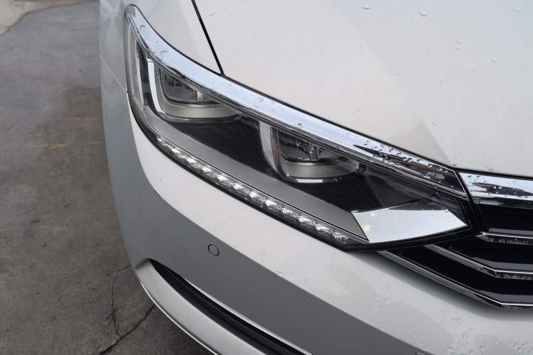 Used Volkswagen Magotan 2017 330TSI DSG Luxury Model