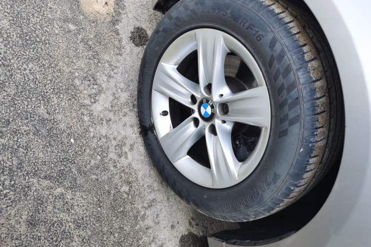 Used BMW 3 Series 2016 316Li Fashion Model
