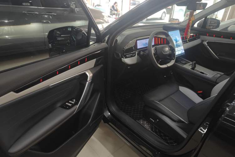 Used Geely Auto FX11 2024 1.5TD DCT Prestige Edition
