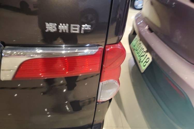 Used Nissan NV200 2014 1.6L CVT Luxury Model China IV Standard