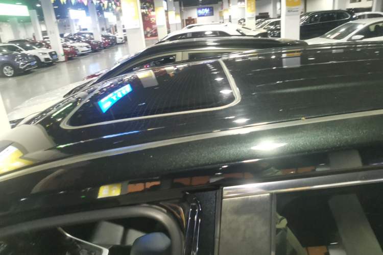 Used Toyota Wildlander 2020 Dual-Engine 2.5L E-CVT Two-Wheel Drive Luxury Edition
