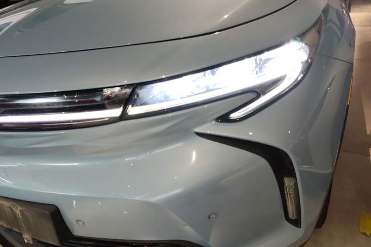 Used Buick Velite 7 2020 652E Connected Smart Car
