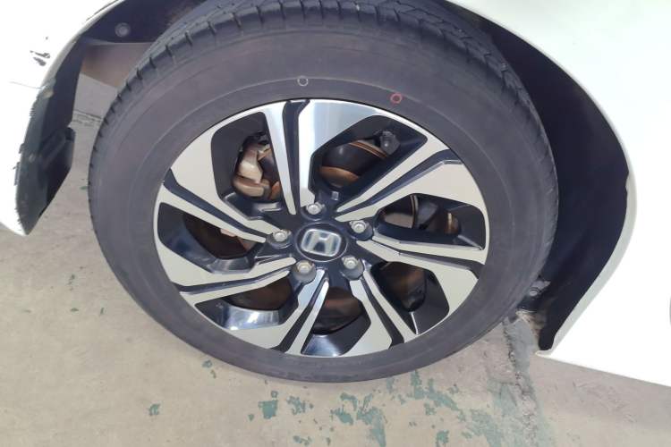 Used Honda Crider 2016 1.8L CVT Luxury Edition
