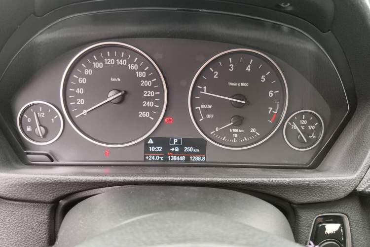 Used BMW 3 Series 2015 320i Fashion Model