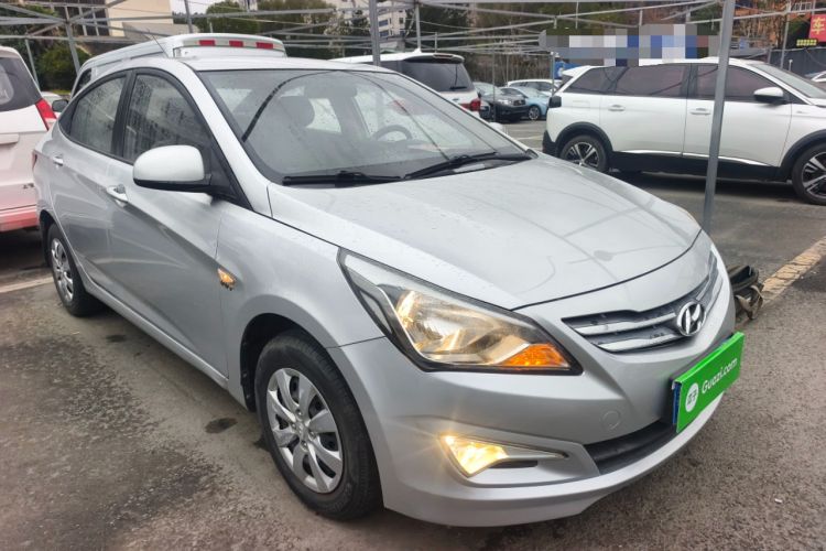 Used Hyundai Verna (older generation) 2014 1.4L Manual Smart GLS Trim