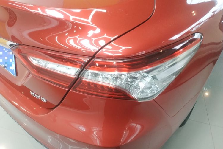 Used Toyota Camry 2018 2.0G Luxury Edition
