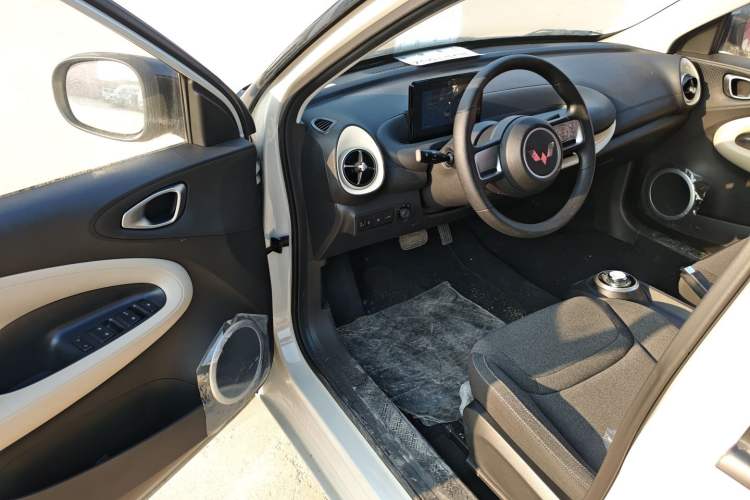 Used Wuling Bingo 2023 203km Light Edition
