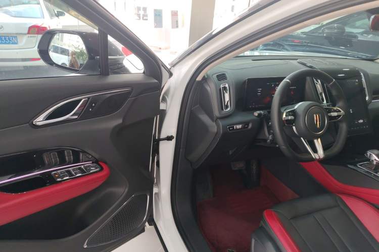 Used Hongqi HS3 2023 1.5T Two-Wheel Drive Shanwei Edition