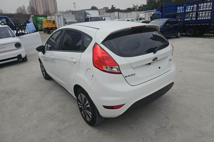 Used Ford Fiesta 2013 Hatchback 1.5L Manual Fashion Edition
