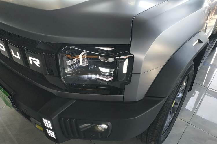 Used JETOUR Traveler 2023 2.0T All-Wheel-Drive CrossPRO