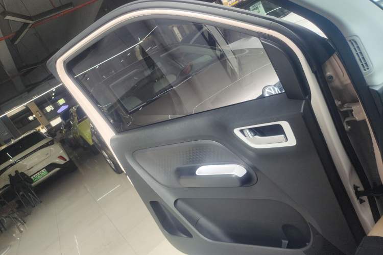 Used Wuling Hongguang MINIEV 2024 3rd Generation 215km Advanced Version
