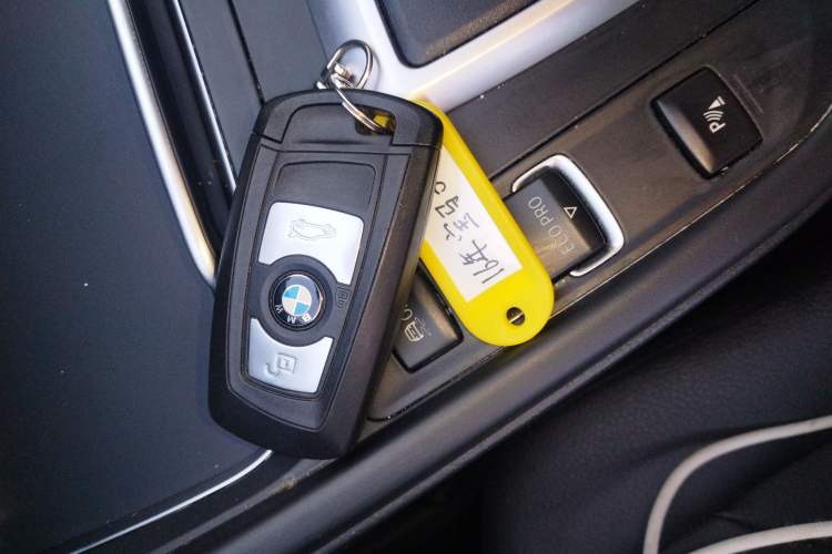 Used BMW 3 Series 2016 320Li Fashion Model
