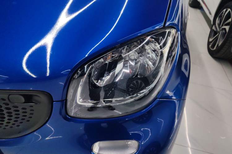 Used  forfour 2018 1.0L 52 kW Dynamic Edition
