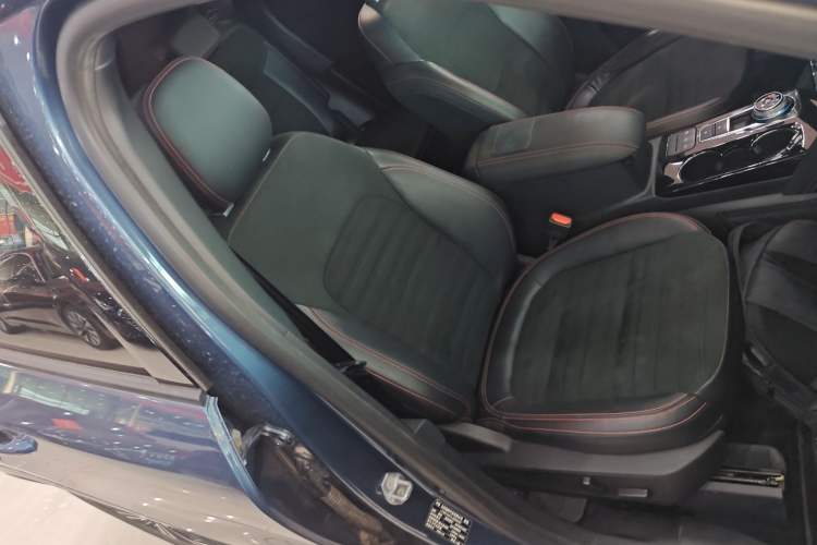 Used Ford Escape 2020 EcoBoost 245 Four-Wheel Drive ST-LINE Deluxe Edition