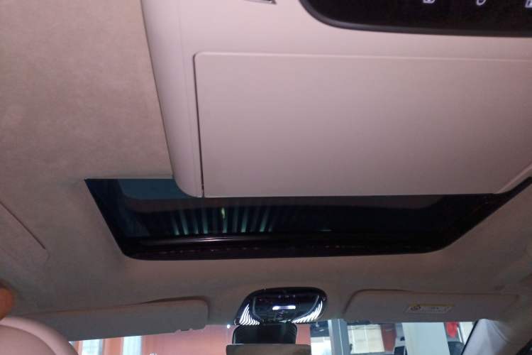 Used VOYAH Dream 2024 PHEV Ultra-Long Range Flagship Edition
