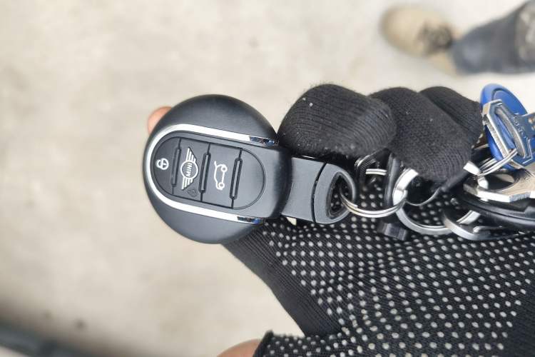 Used MINI MINI 2023 Updated 2.0T COOPER S Artist