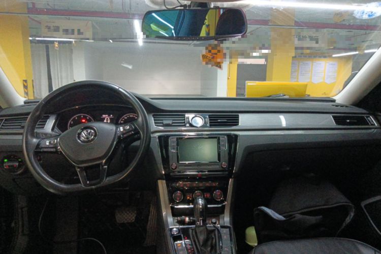 Used Volkswagen Passat 2017 330TSI DSG Luxury Edition
